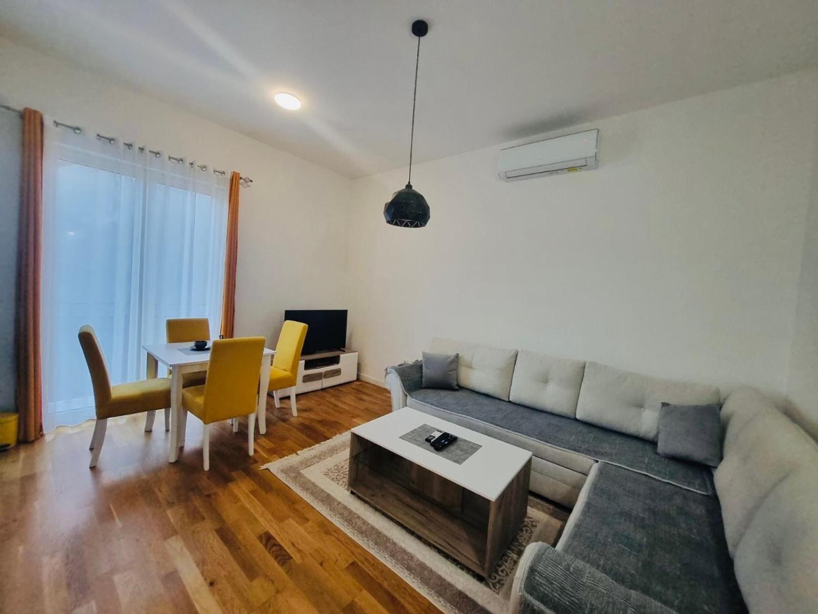 Apartment Dora Cetinje Exterior photo