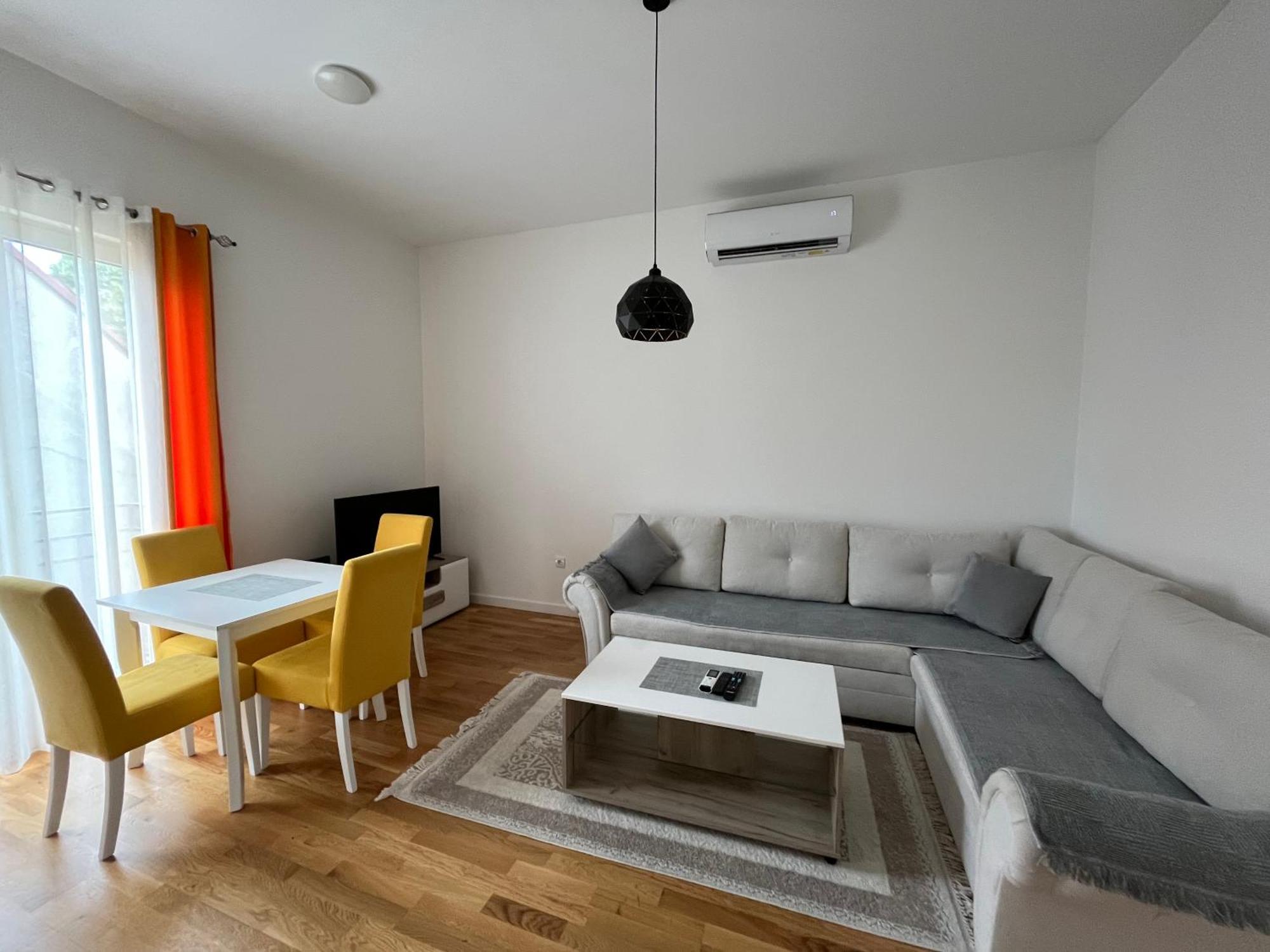 Apartment Dora Cetinje Exterior photo